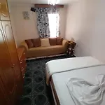 Gogo's Sea Side Sarandë